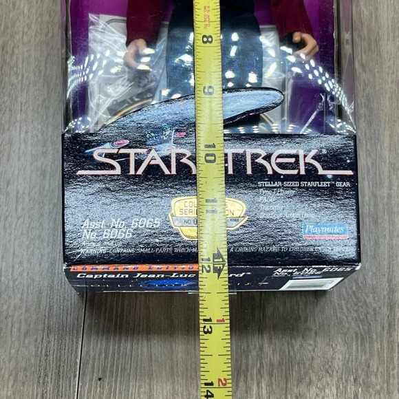 Star Trek Collector Series Capt. Jean-Luc Picard Command Edition-Playmates Toys - Picture 8 of 8